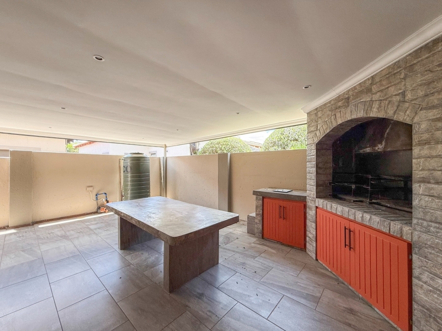 3 Bedroom Property for Sale in Melodie North West